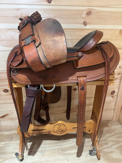 16” Dakota Saddlery Western Trail Saddle Model 202