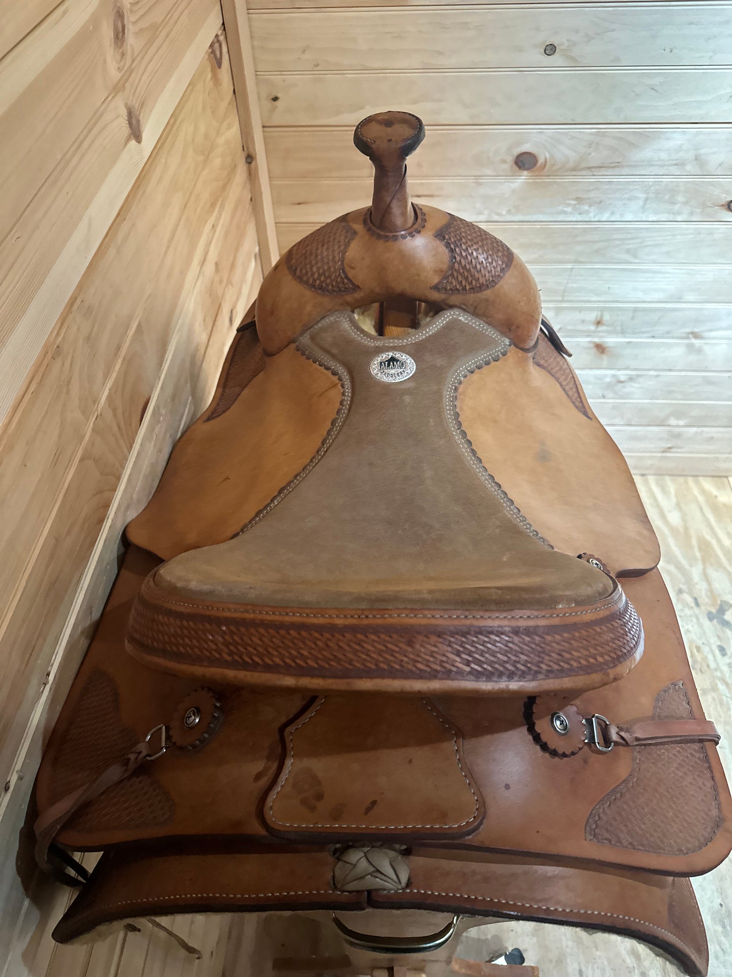 16” Alamo Saddlery Roper Style Western Trail Saddle