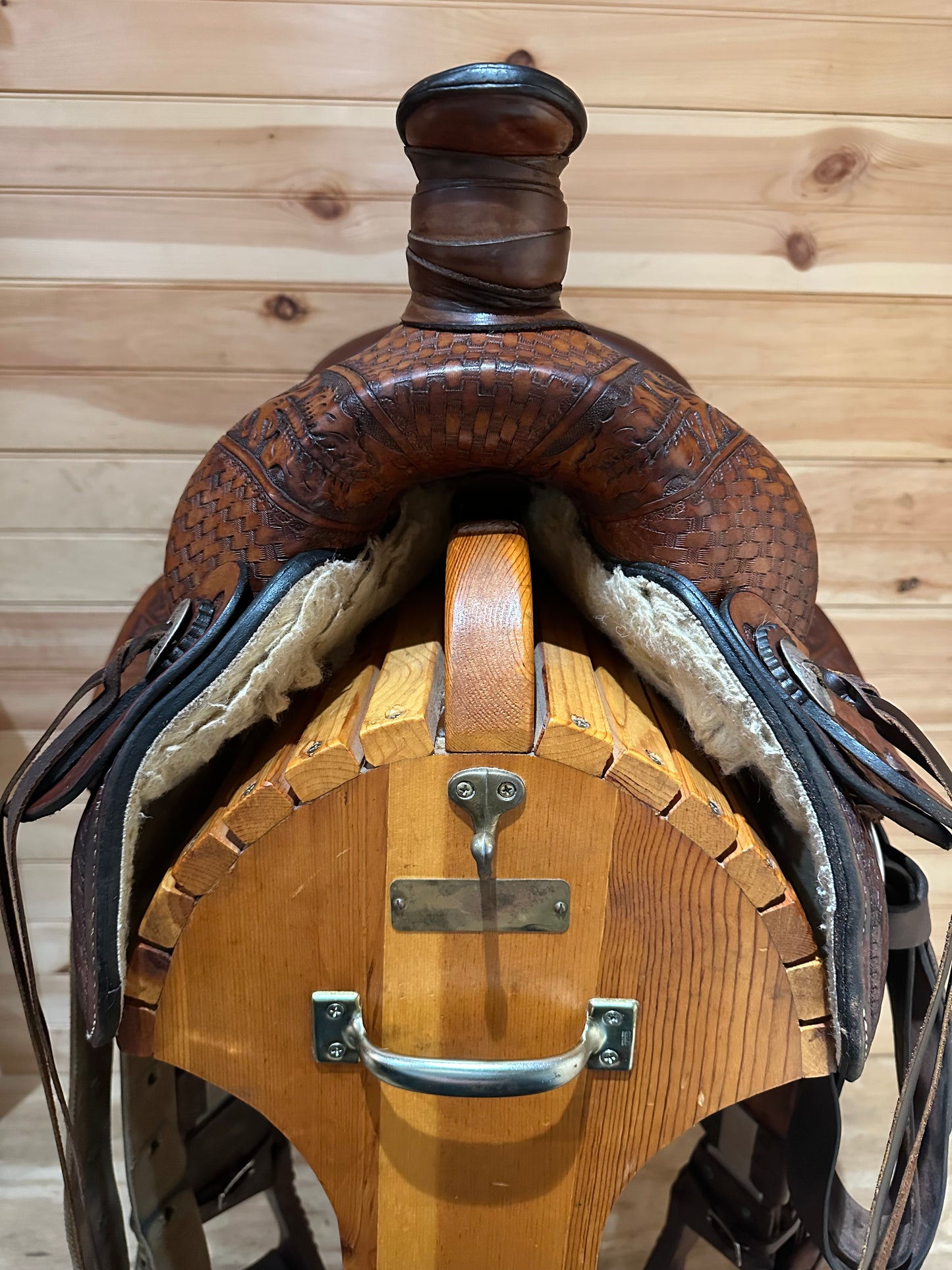 16” Dakota Saddlery Western Roping Saddle Model 700