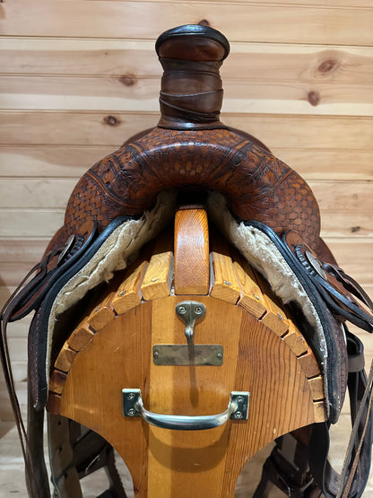 16” Dakota Saddlery Western Roping Saddle Model 700