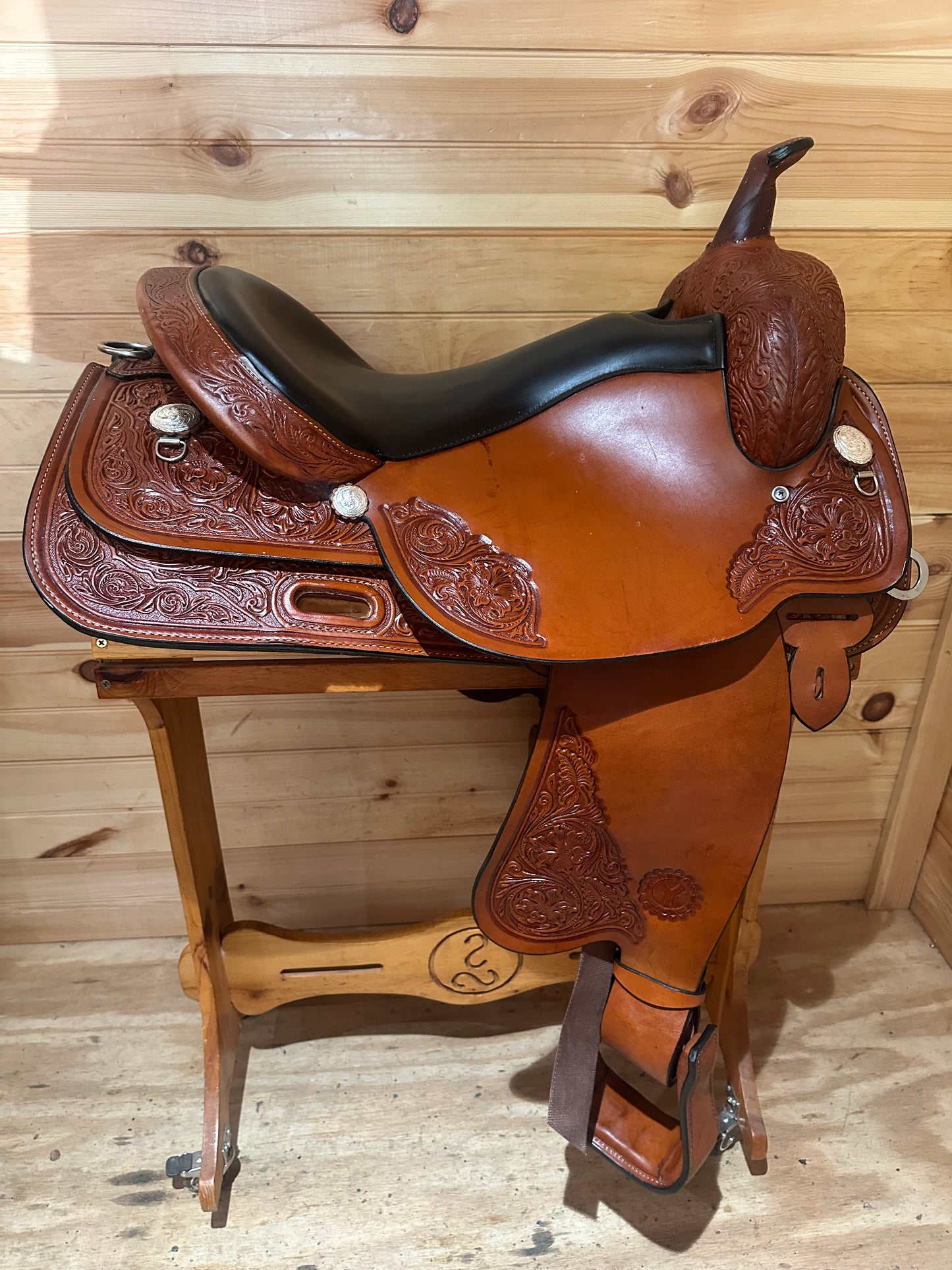 17” Circle Y High Horse Houston Western Trail Saddle Model 2610