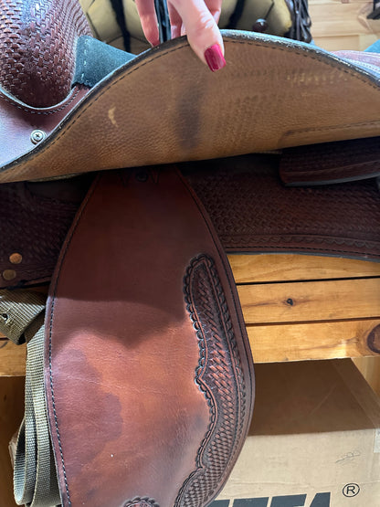 18” Circle Y Team Penner Western saddle model 1630