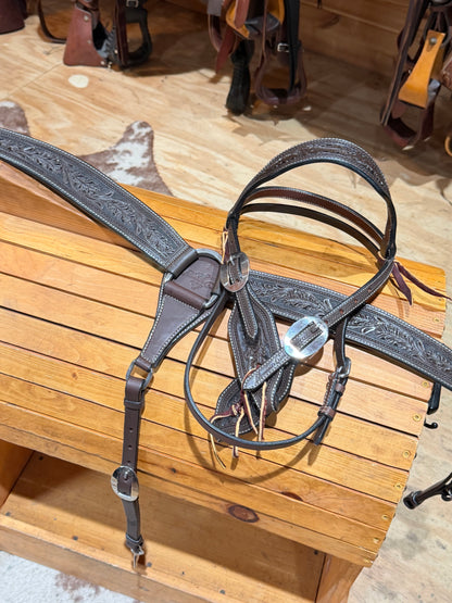 Professional’s Choice Dark Oil Oak leaf Browband Headstall & Breast Collar Tack set