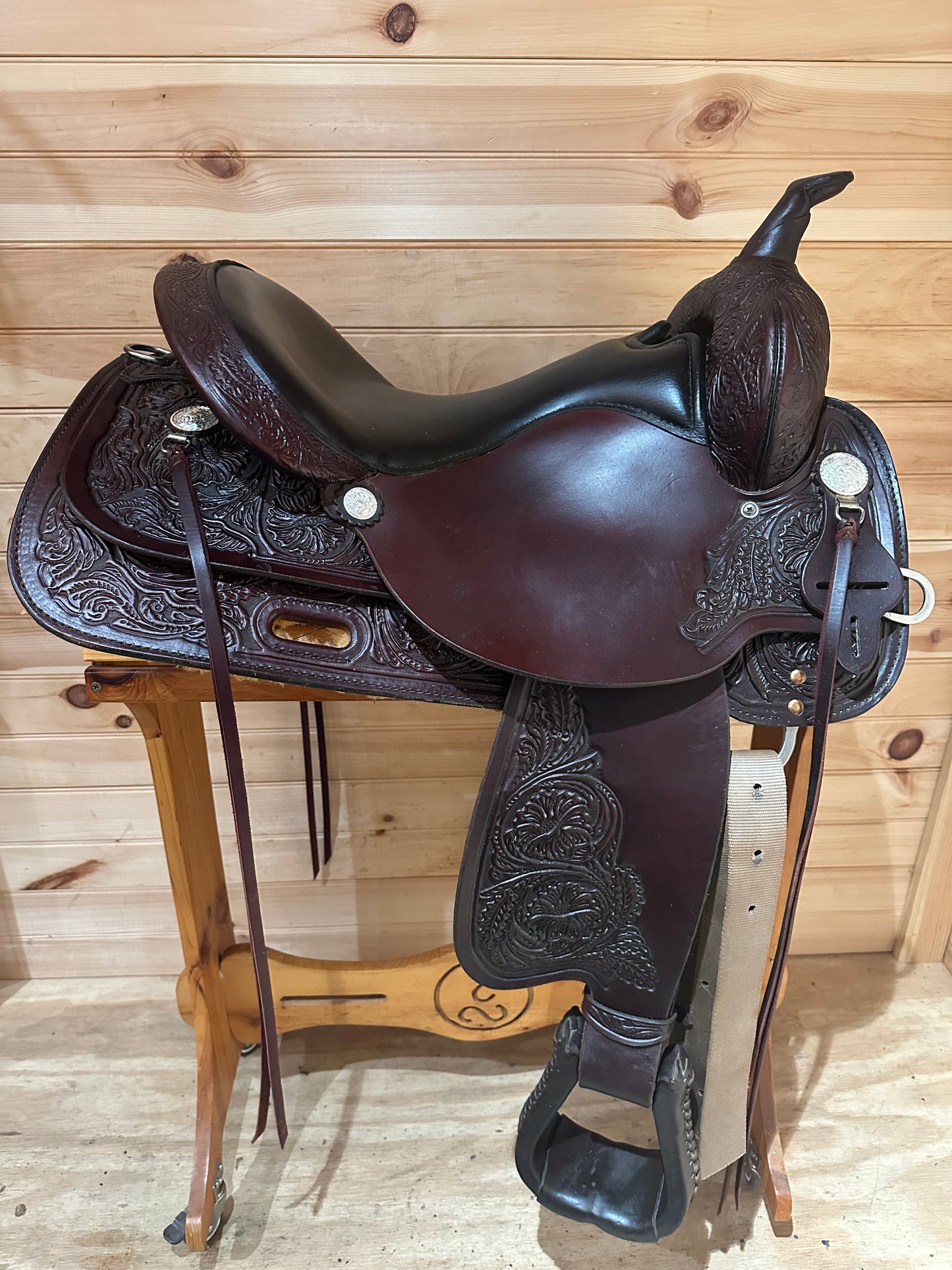 16” Circle Y High Horse Mineral Wells Western Trail Saddle Model 6812 (2023)