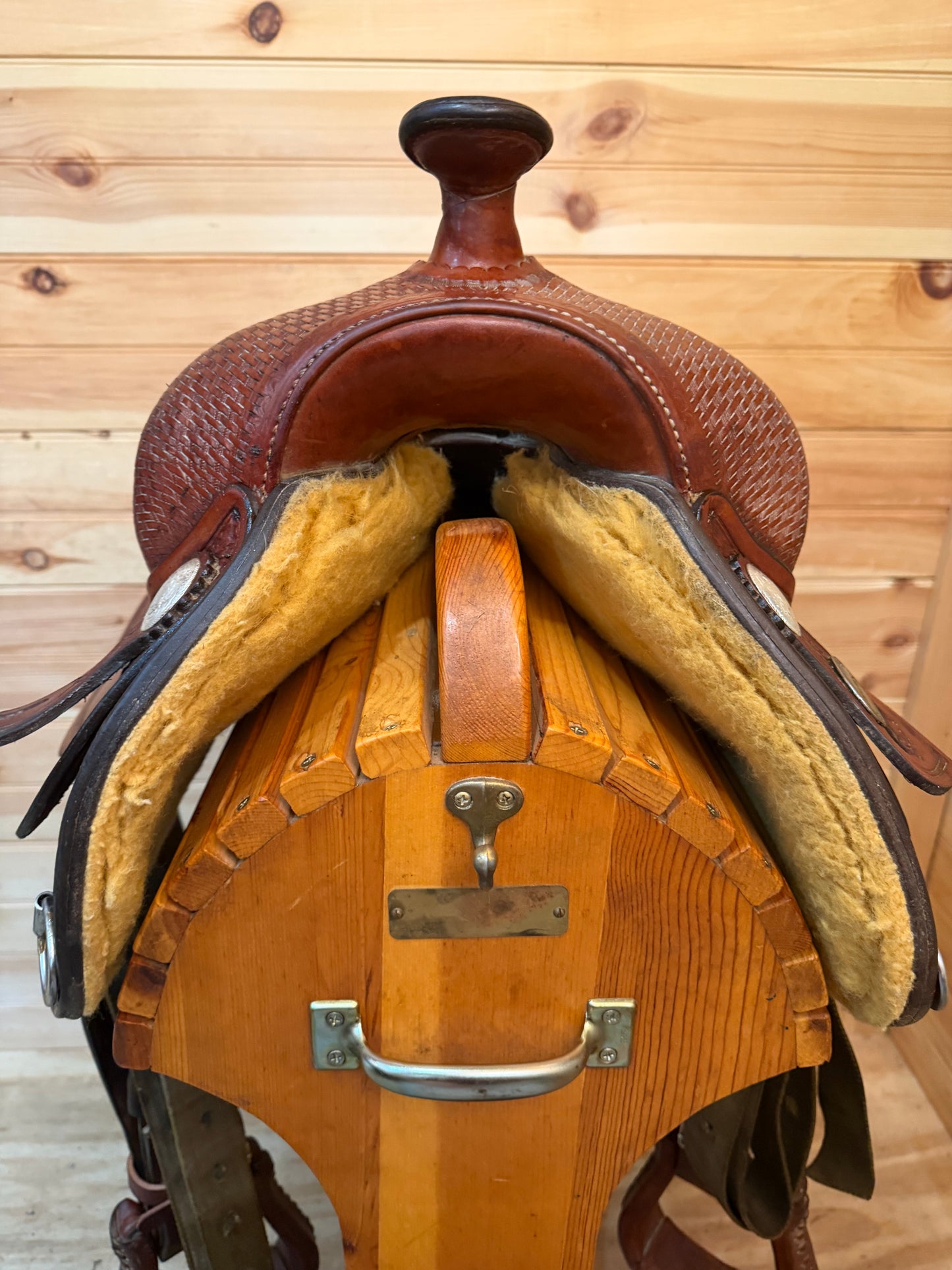 16” Crates Equi-Fit Reiner Western Saddle Model 249-4