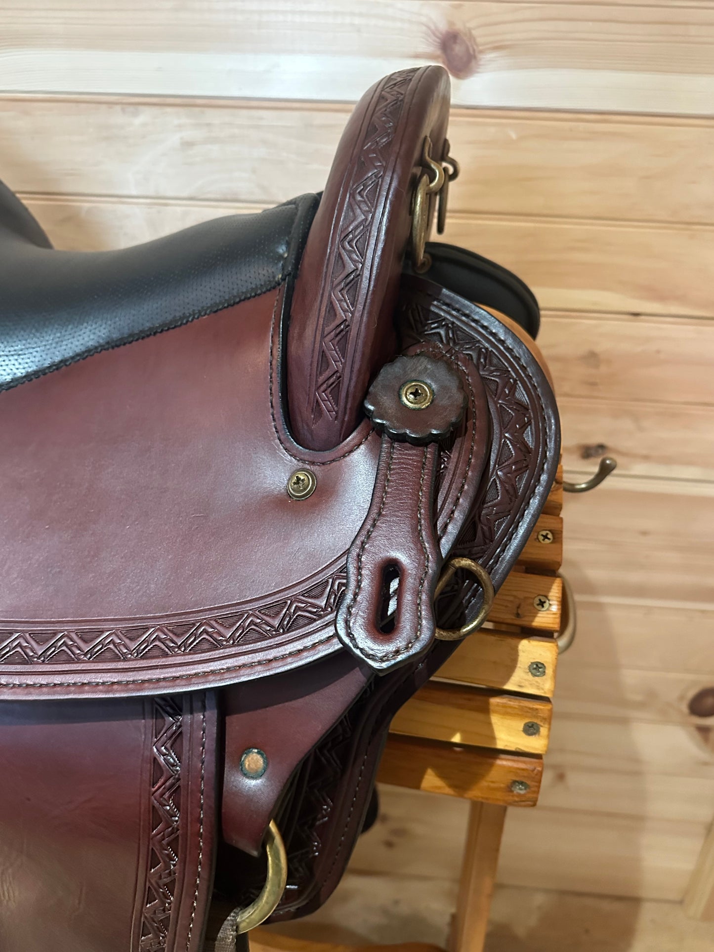 16” Big Horn Sil-Cush Gaited Flex Endurance trail saddle Model 1687.6