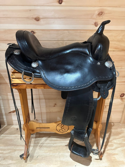 17” Circle Y Salt River Flex2 Western Trail Saddle model 1667