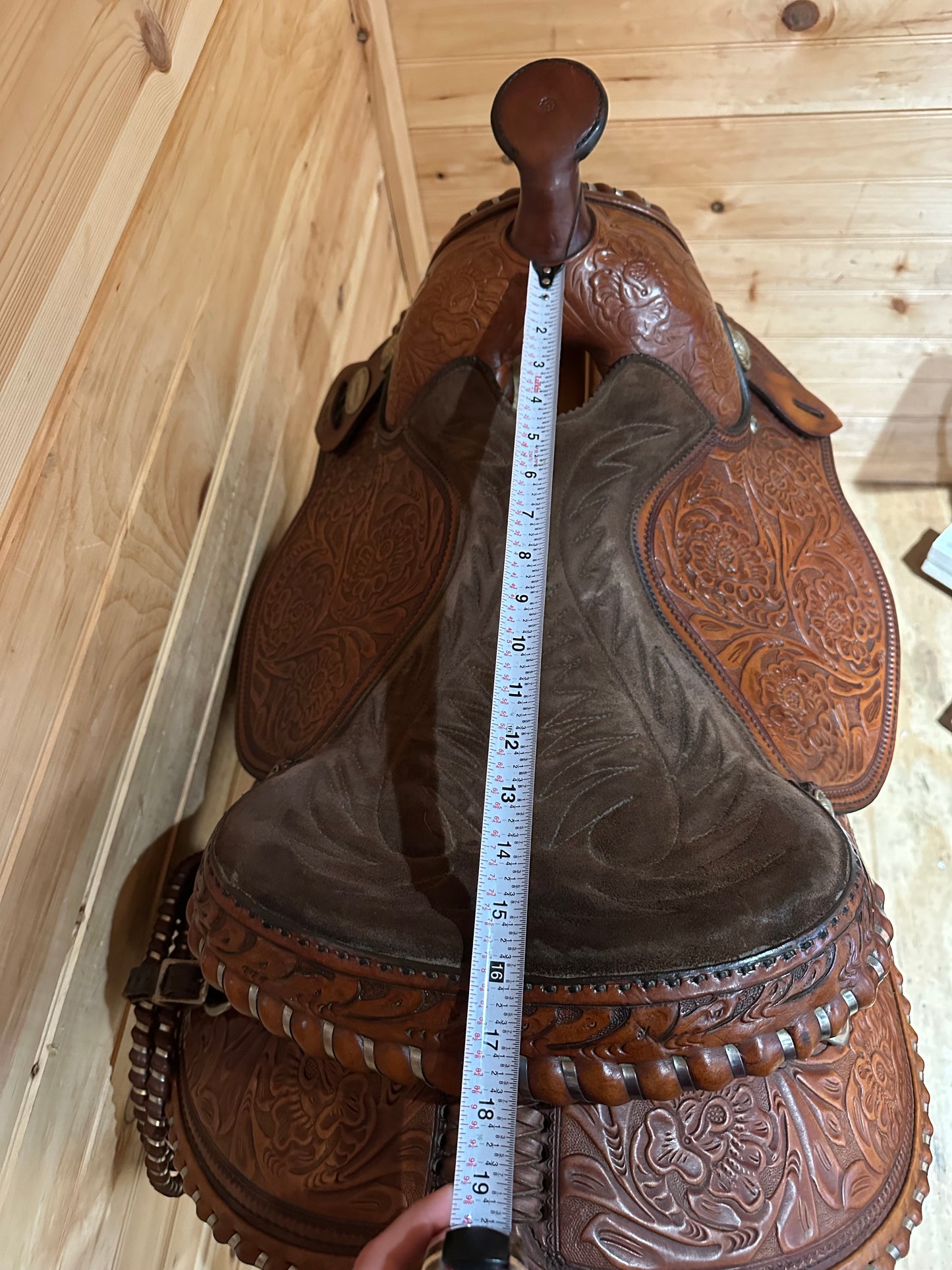 16” Crates Arabian Western Saddle Model 351