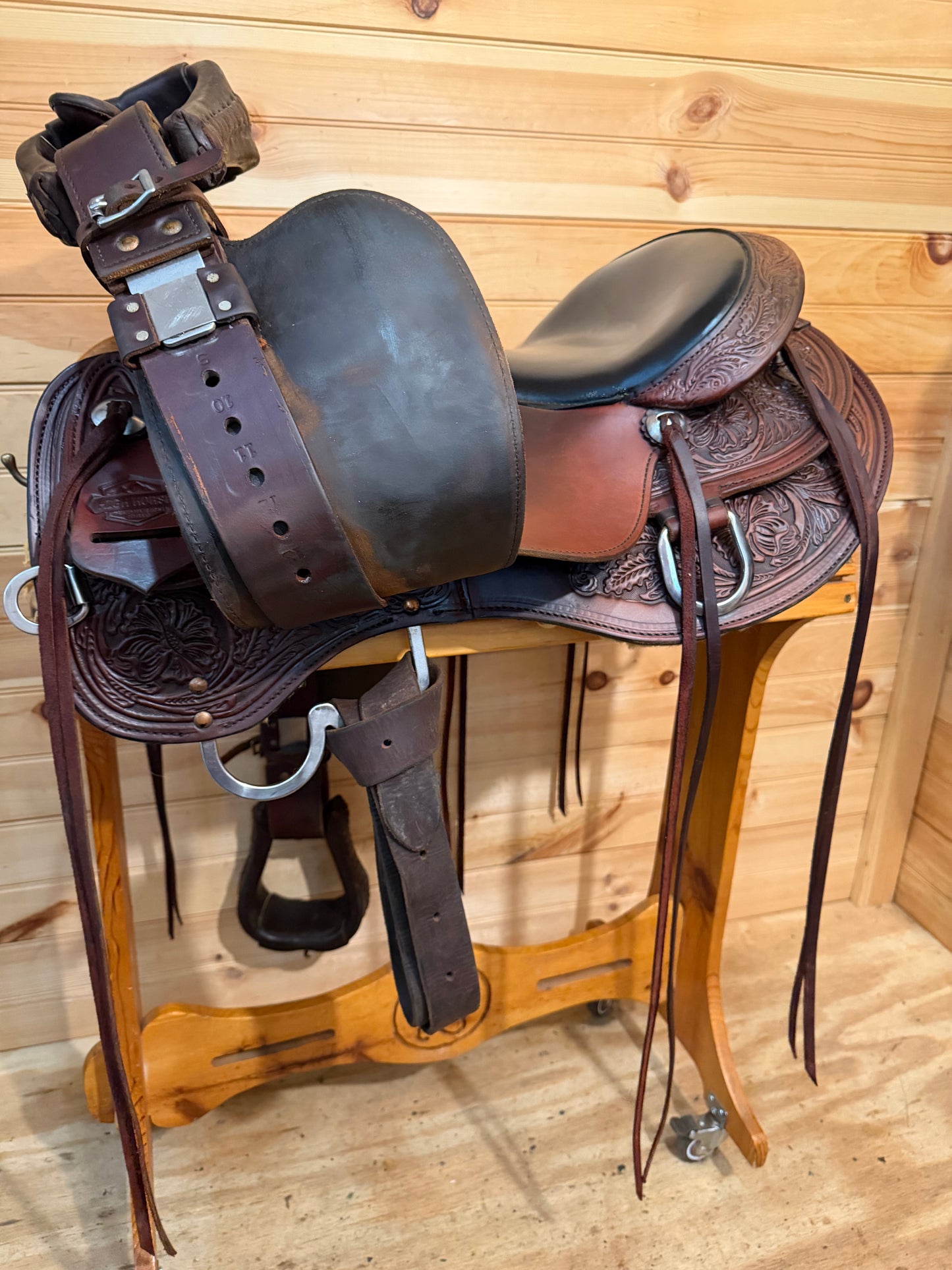16” Circle Y High Horse Oyster Creek Trail Western Saddle Model 6808 (2022)