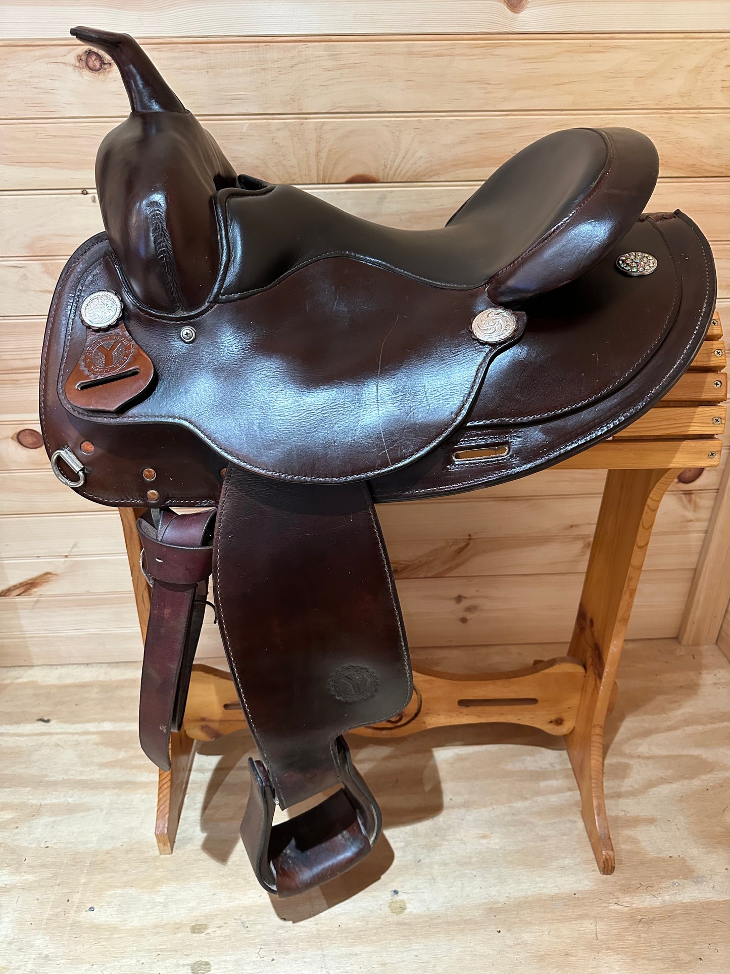 15” Circle Y Mojave Arabian Flex-Lite Western Trail Saddle Model 1561