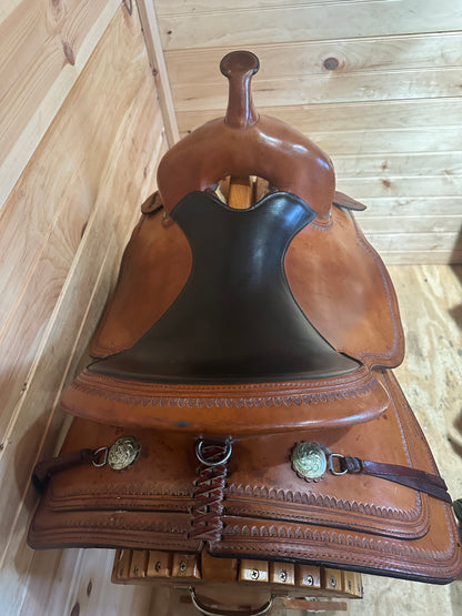16” Circle Y Topeka Flex-Lite Western Trail Saddle Model 1551