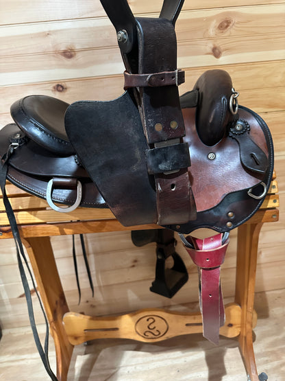 16.5” National Bridle Shop Gaited Endurance Saddle Model 2624
