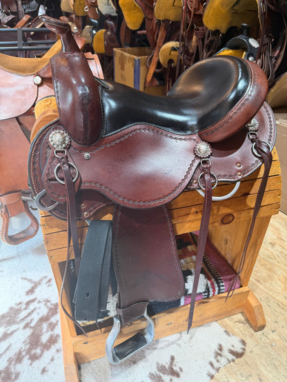 15” Cashel Round Skirt by Martin Saddlery Western Trail Saddle (2022)