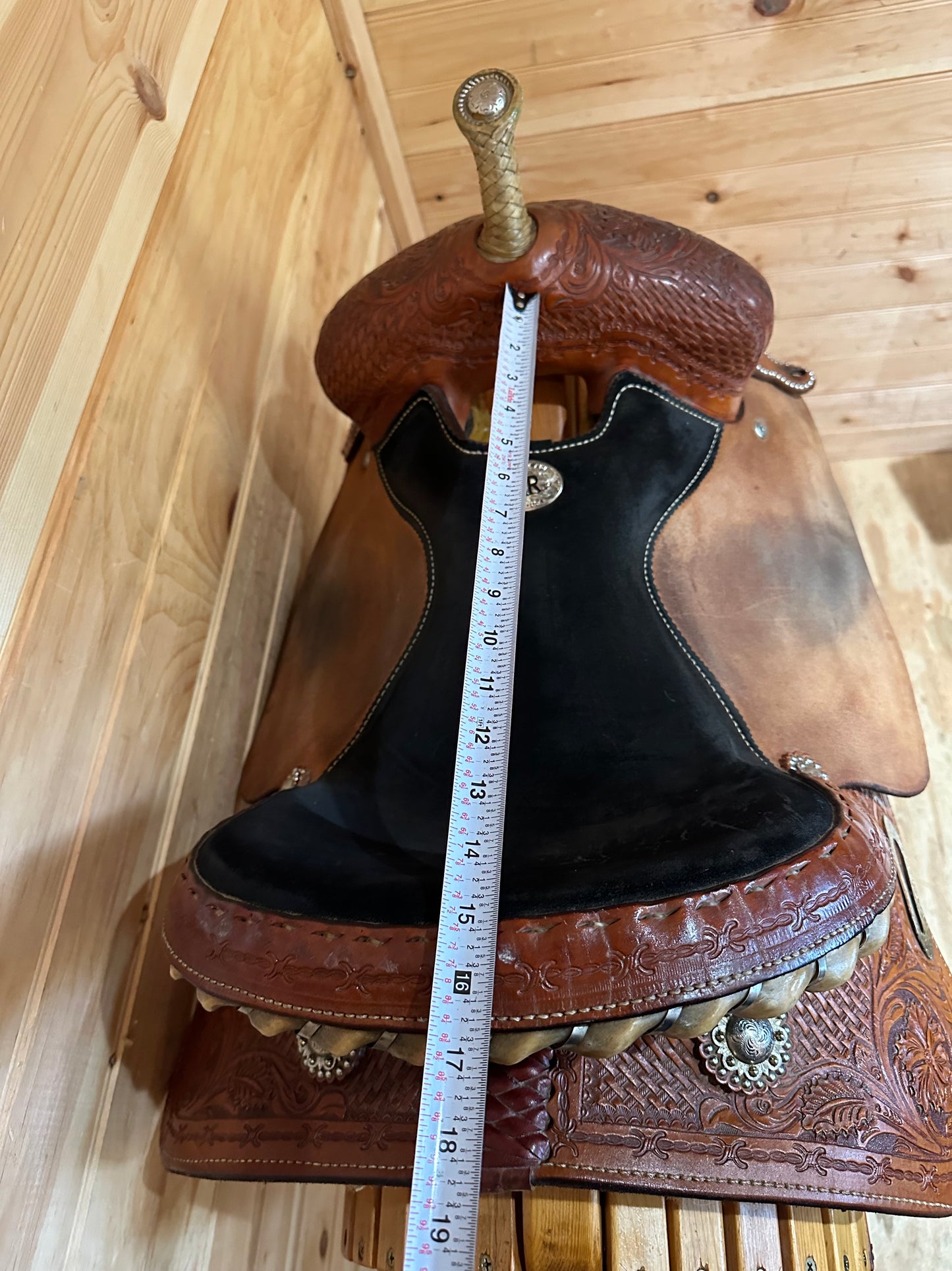 15” Hud Roberts HR Barrel Racing Western Saddle