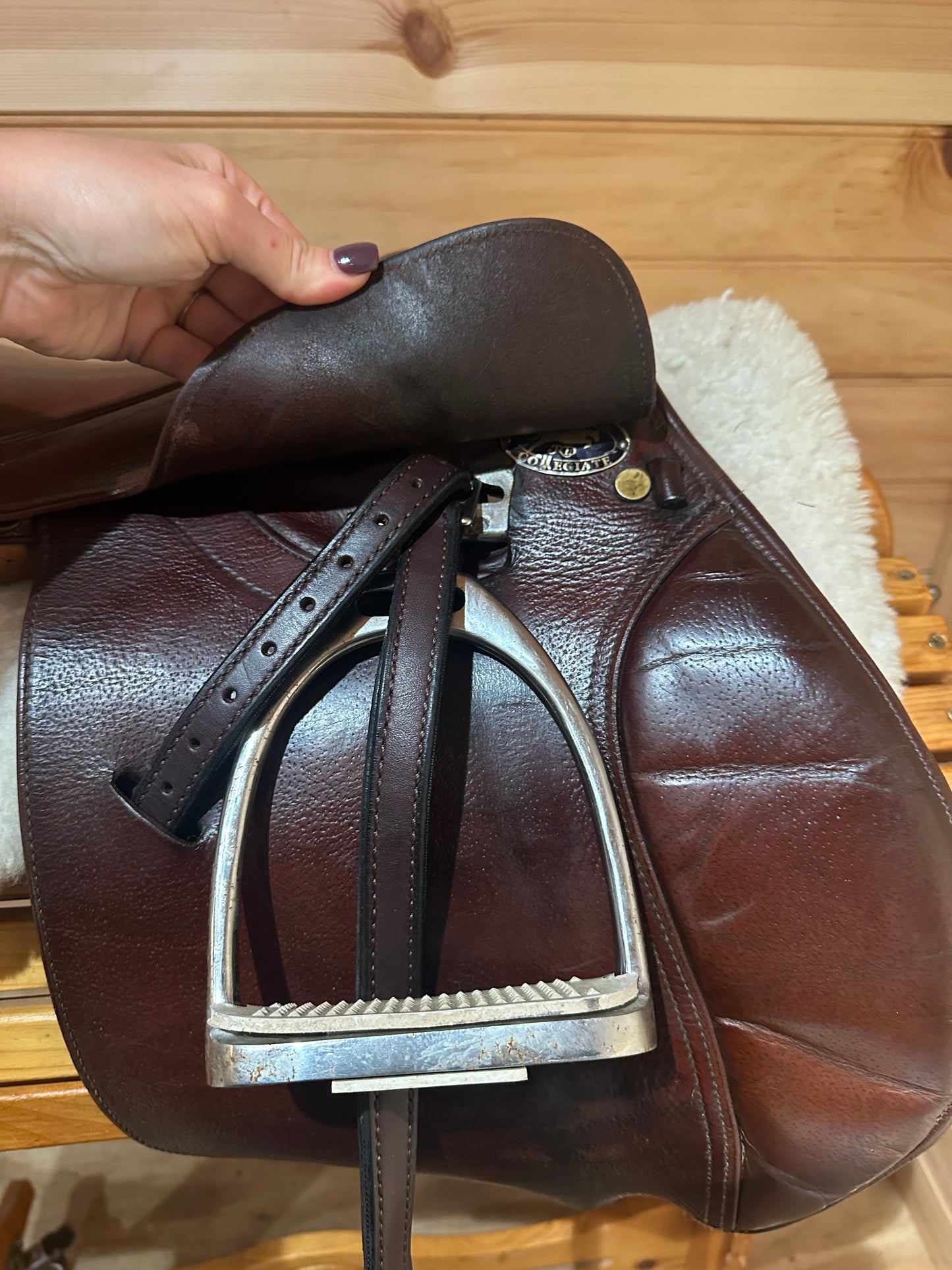 16” Collegiate Children’s Close Contact Saddle