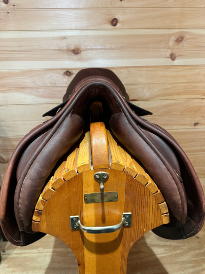 19” Custom Saddlery Cynron Saddle (N)