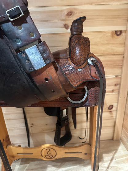 16” Dakota Saddlery Western Roping Saddle Model 700