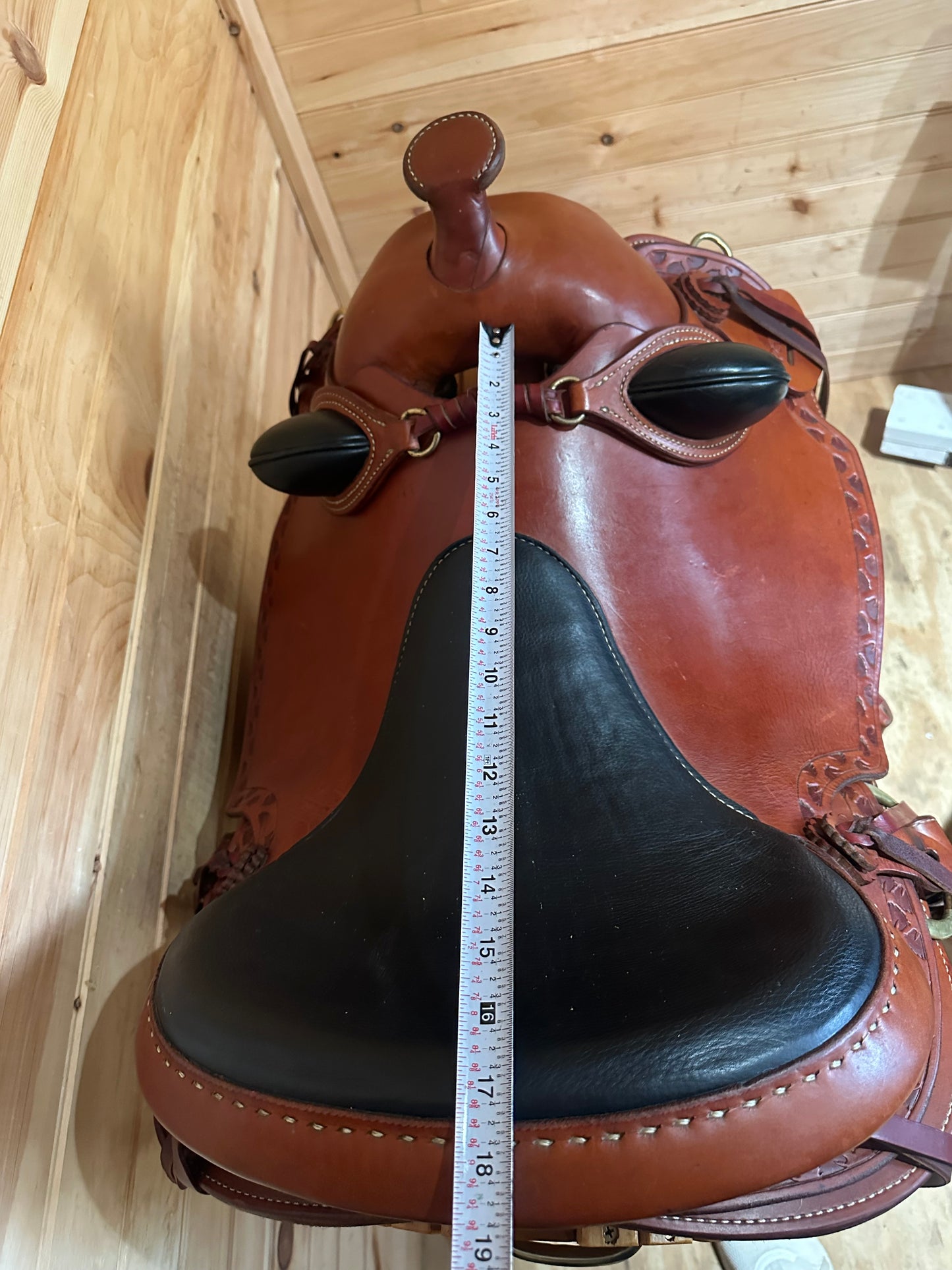 17.5” Parelli Natural Performer Western Saddle