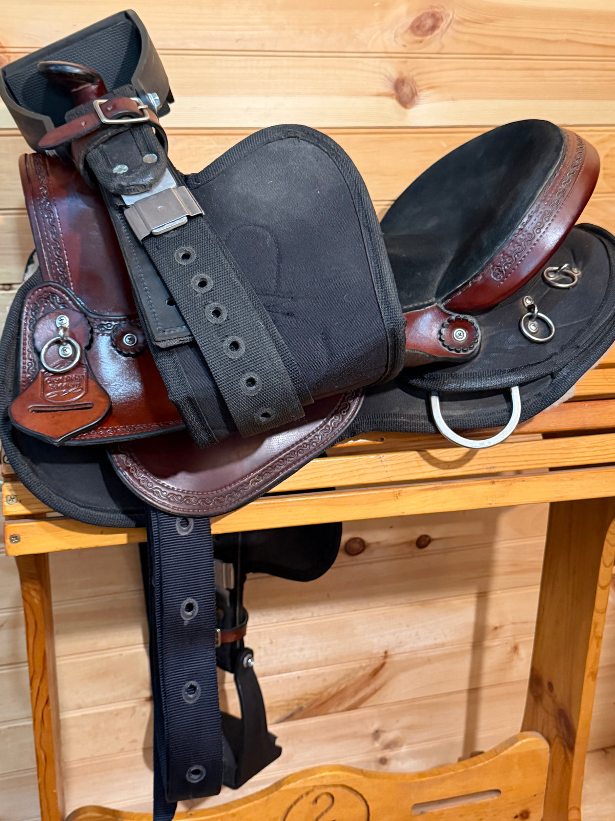 16” Crest Ridge Saddlery Sentry Lite Western Trail Saddle