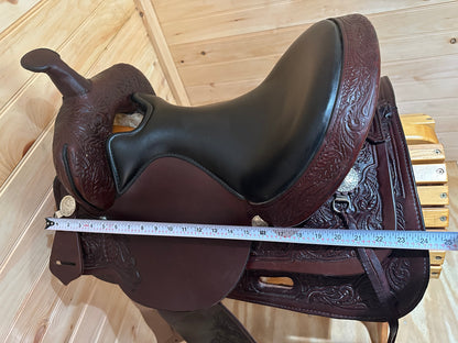 15” Circle Y High Horse Mineral Wells Western Trail Saddle Model 6812 (Wide)