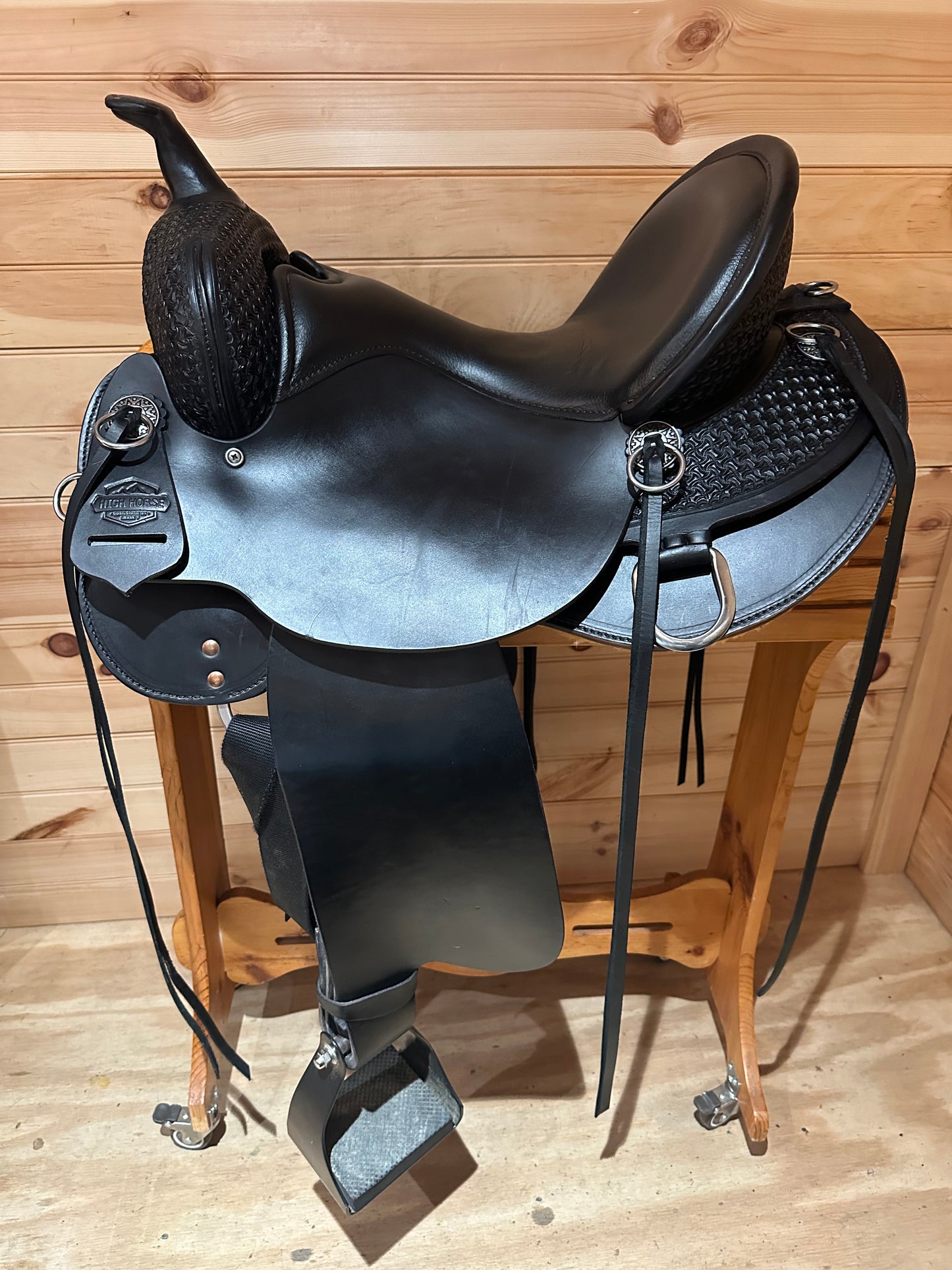 16” Circle Y High Horse Sulphur River Western Trail Saddle Model 6865