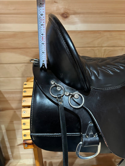 16.5” Tucker Buffalo Trail Western Saddle Model 270