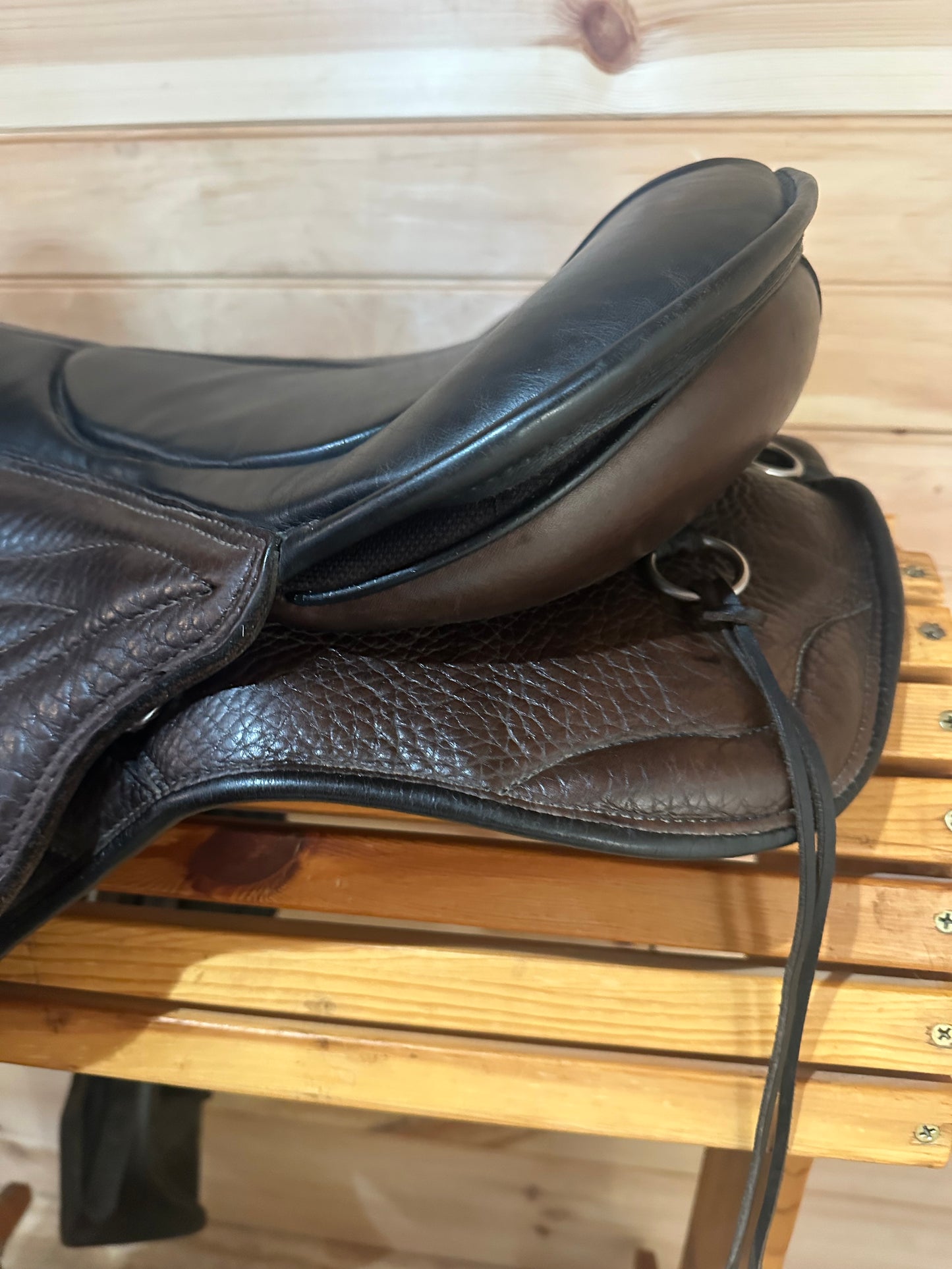 16” Sensation Ride Western Sport Treeless Trail Saddle