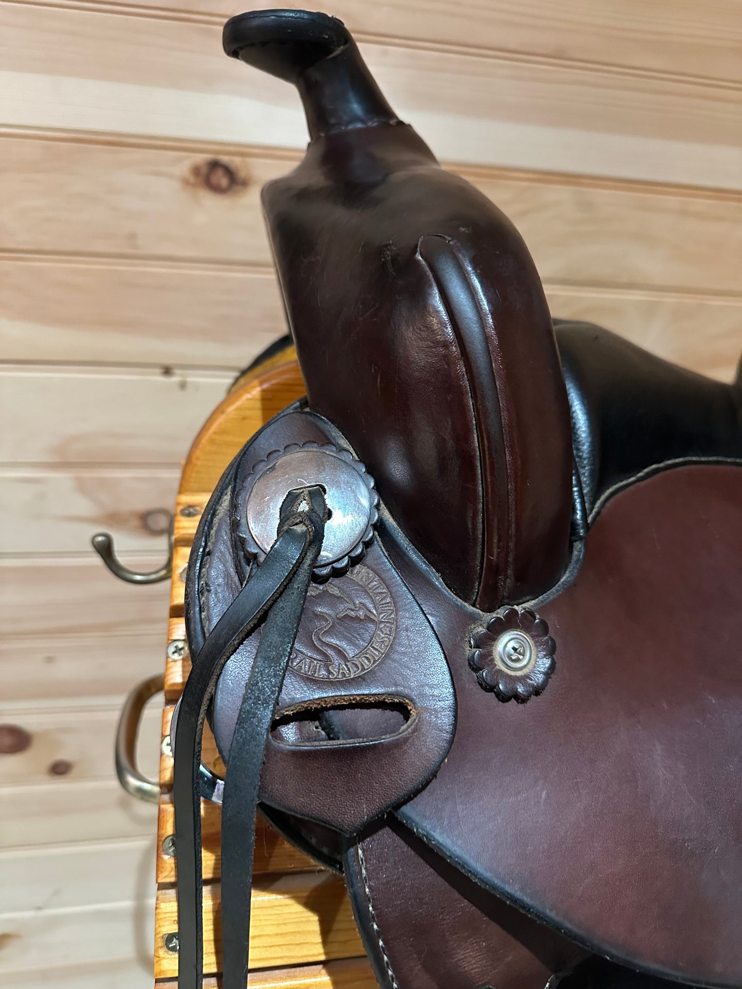 16.5” Allegany Mountain Saddlery Western Trail Saddle