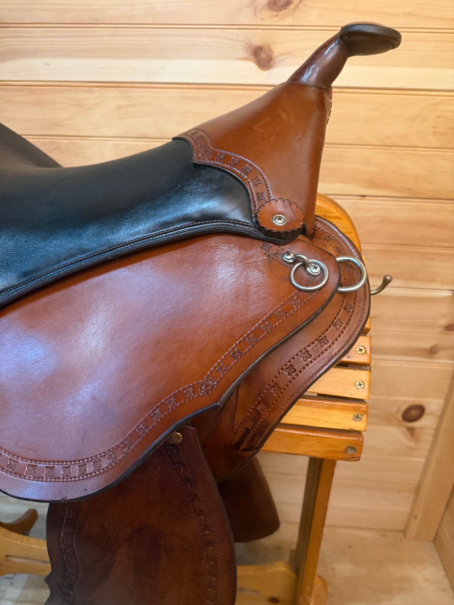 17” Brenneman’s Gaited Western Trail Saddle 080754