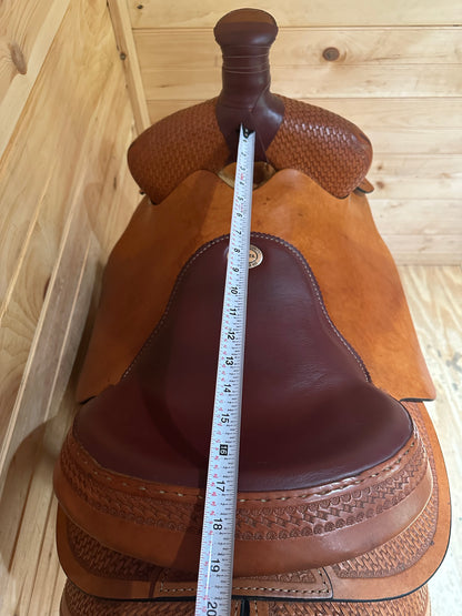 17” Dakota Saddlery Western Roping Saddle Model 553