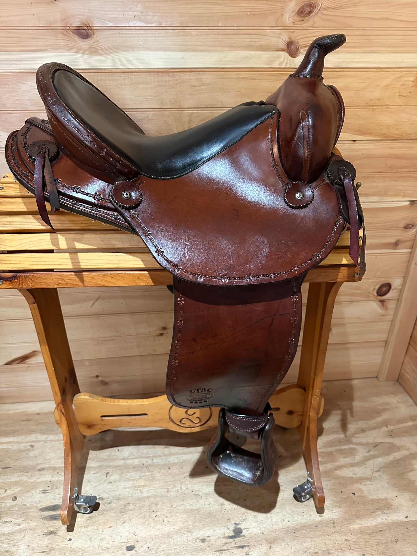 16” Allegany Mountain Trail Saddlery Gaited Western Saddle