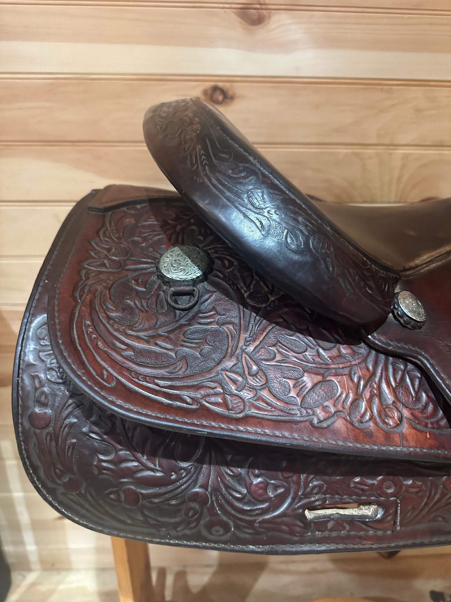 16” Circle Y Park & Trail Western Saddle Model 3105