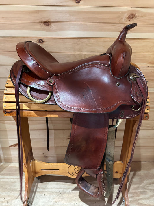16” Crates Round Skirt Western Trail Saddle Model 400-4