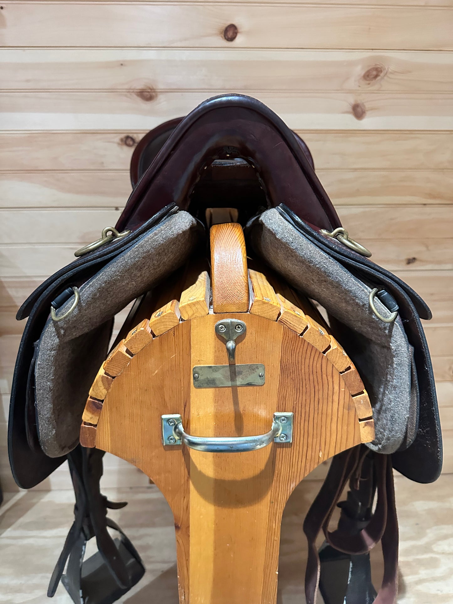 17.5” Tucker River Plantation Endurance Trail Saddle Model 146