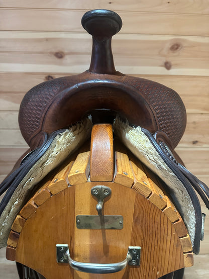 15” Crates Western Show Saddle Model 137