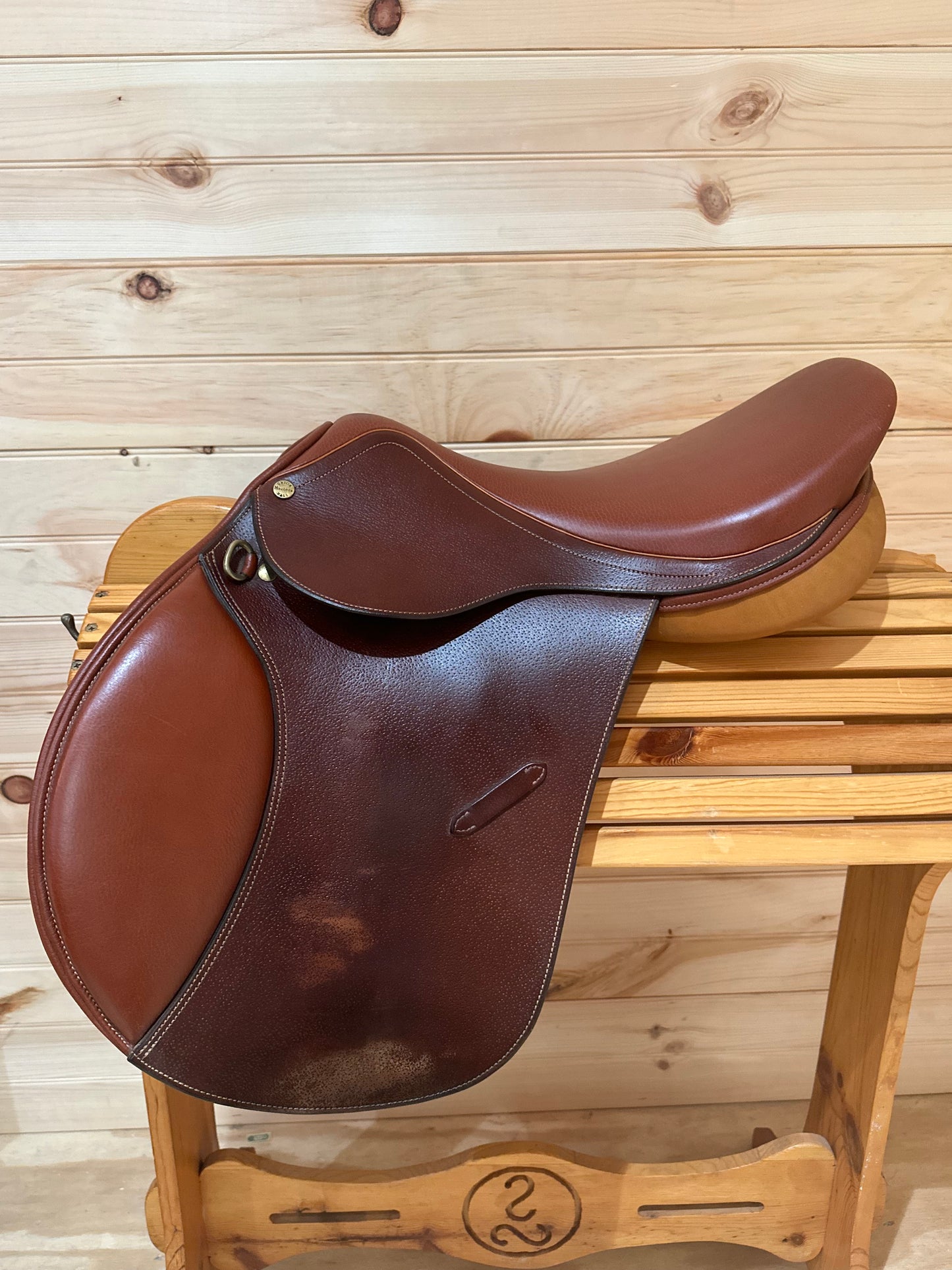 17.5” Union Hill Masters Varsity Close Contact English Saddle