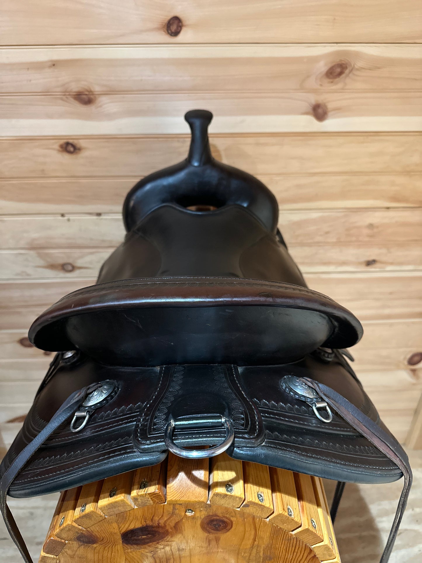 16” Circle Y Omaha Flex2 Western Trail Saddle Model 1554