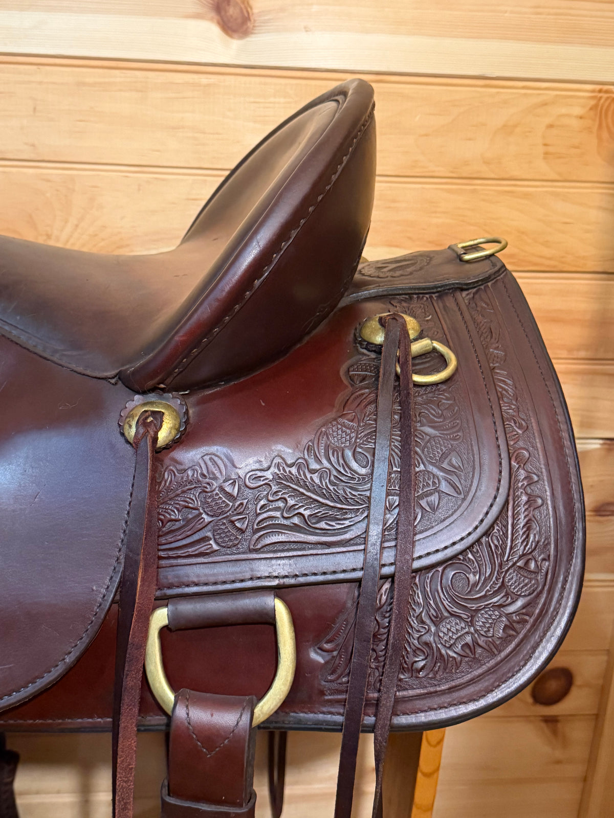 16” Circle Y Carlsbad Flex-Lite Western trail saddle Model 2376