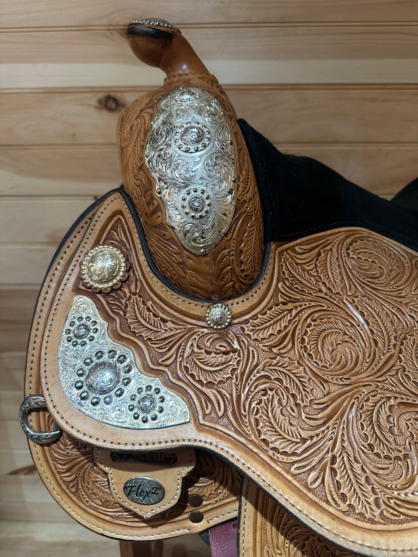 14.5” Circle Y Flex2 Silver Leaf Western Show Saddle Model 2836