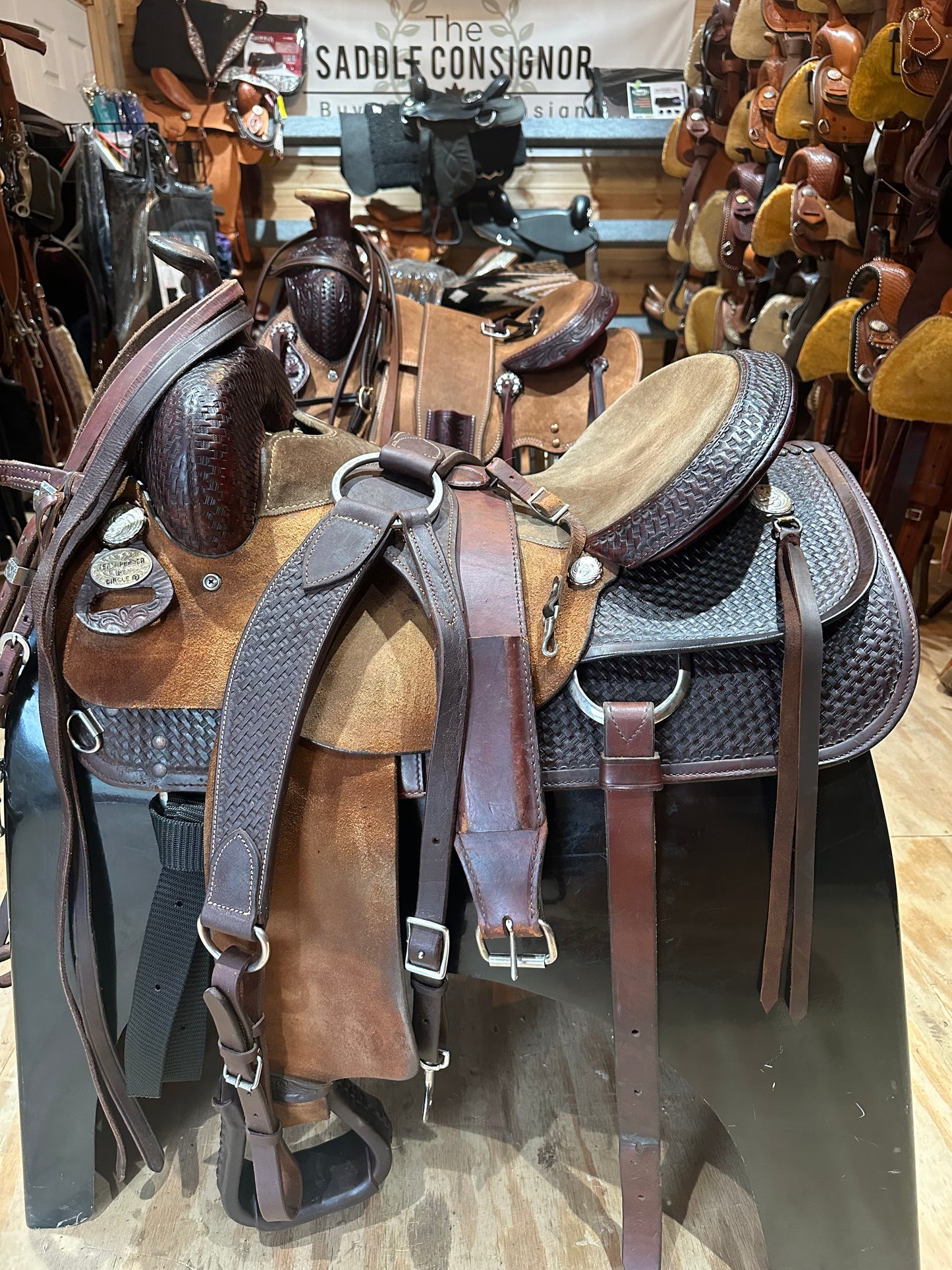 16” Circle Y Team Penner Western saddle Model 2634