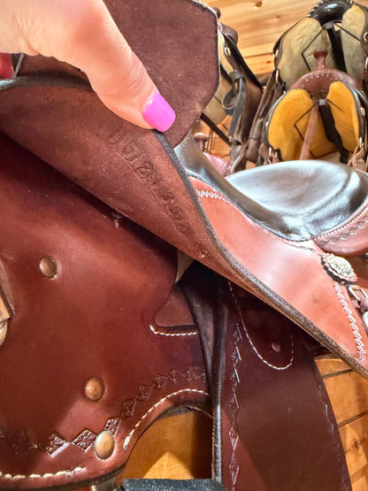 15” Cashel Round Skirt by Martin Saddlery Western Trail Saddle (2022)