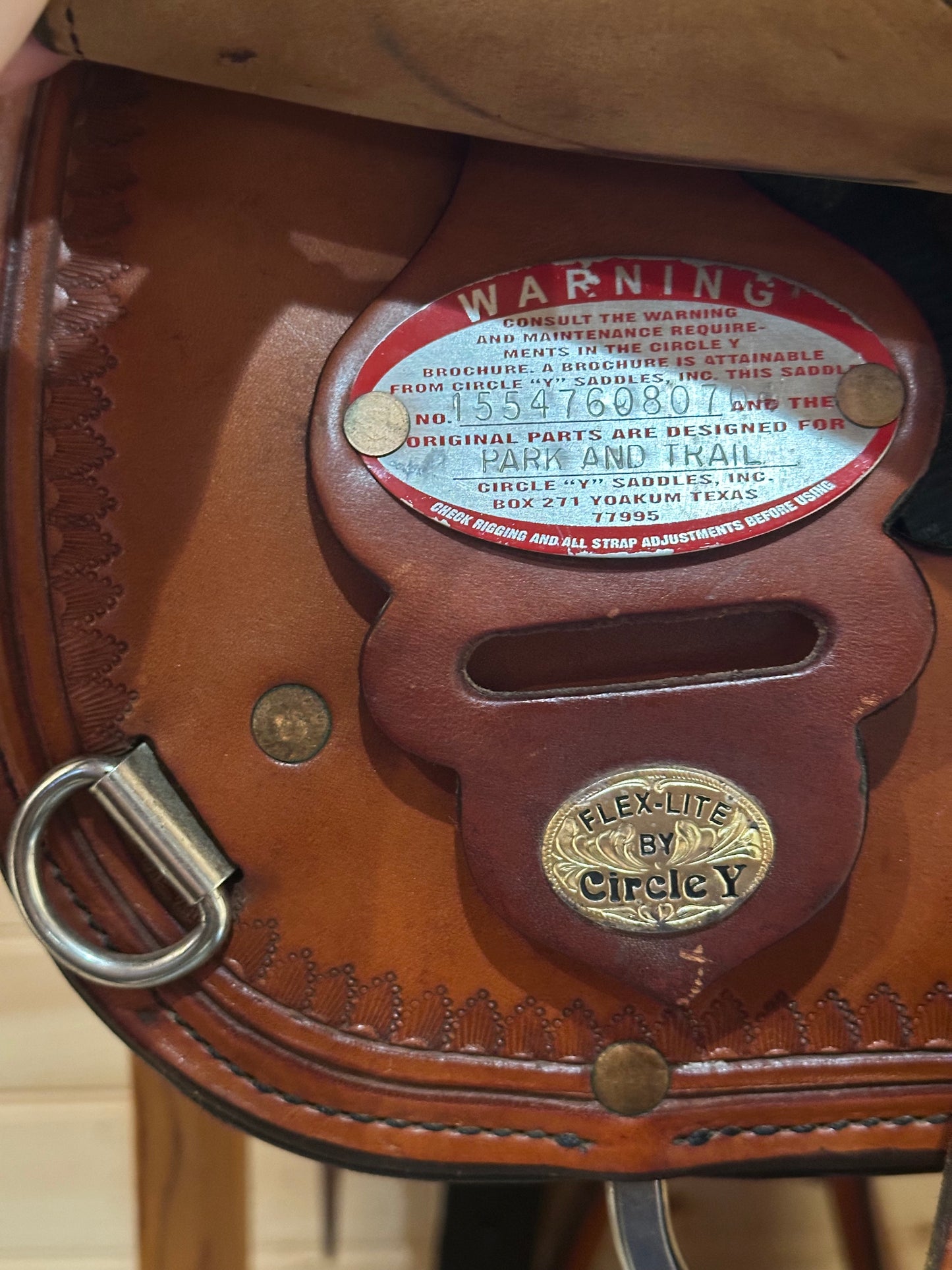 16” Circle Y Omaha Flex-Lite Round Skirt Western Trail Saddle Model 1554