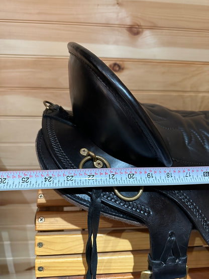 18.5” Tucker Plantation Endurance Saddle Model 146