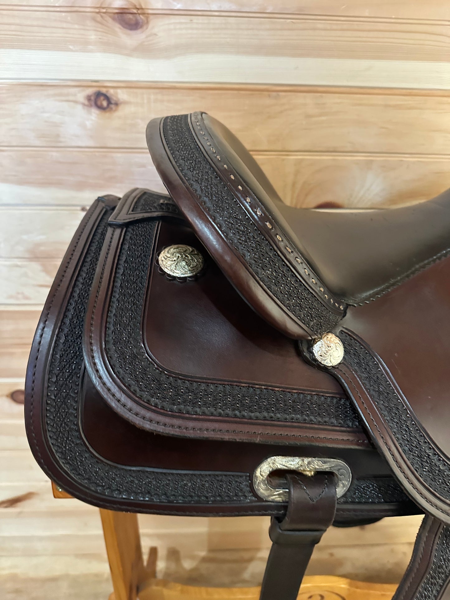 15” Circle Y Arabian Trail Saddle Model 2141