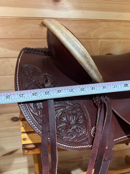 16” McCall Mclite Wade Saddle Model W028-126 (New)