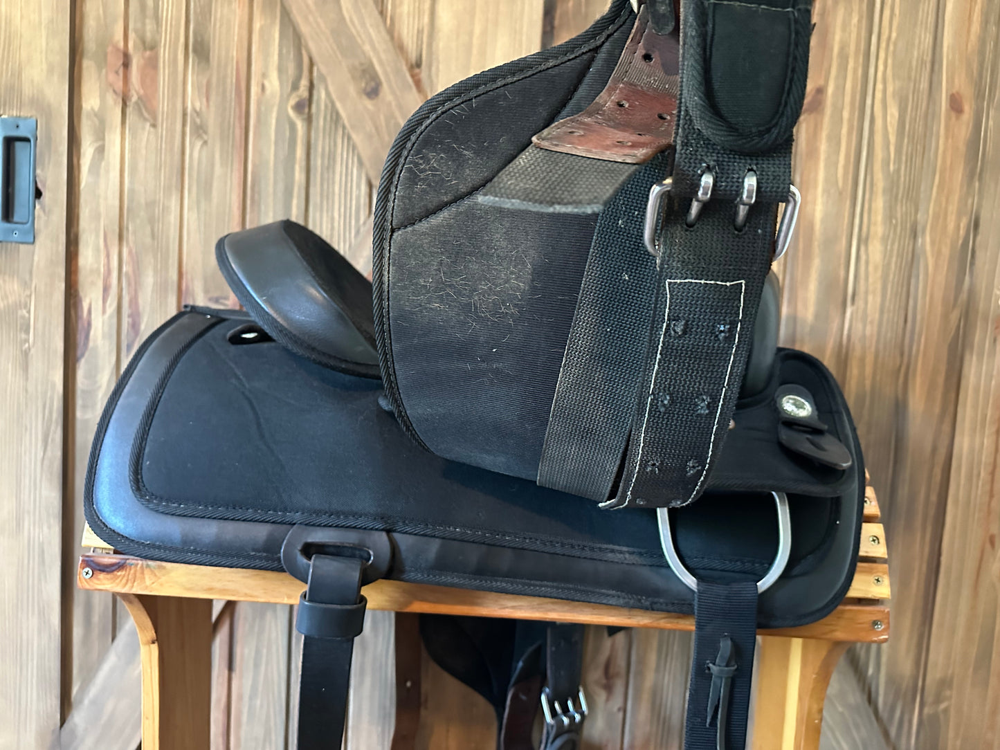 16” Abetta All-around Lightweight Western Trail saddle