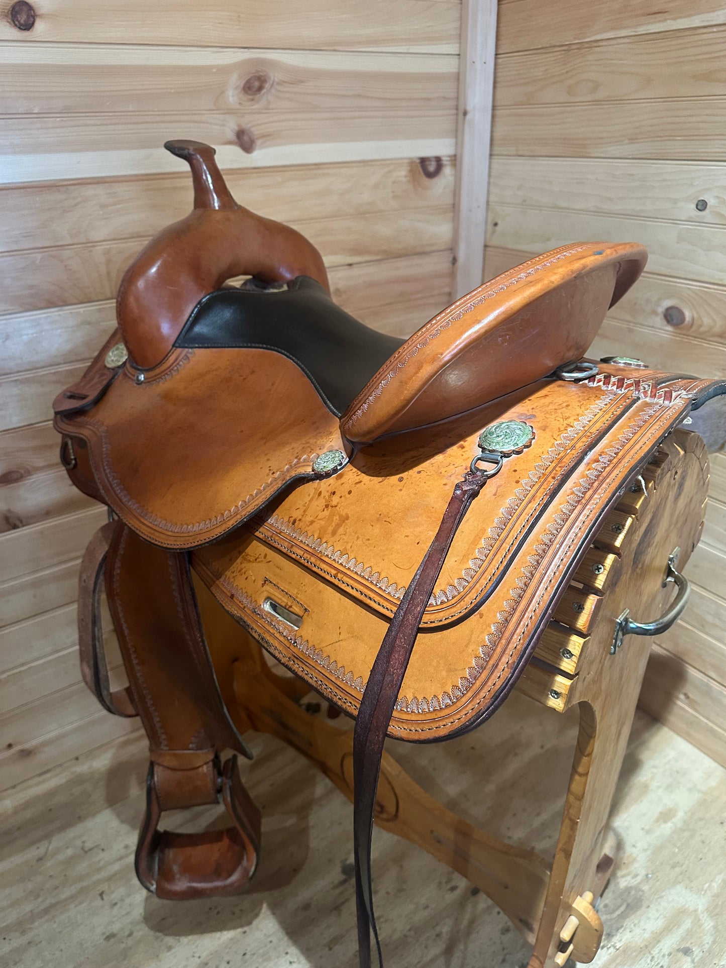 16” Circle Y Topeka Flex-Lite Western Trail Saddle Model 1551