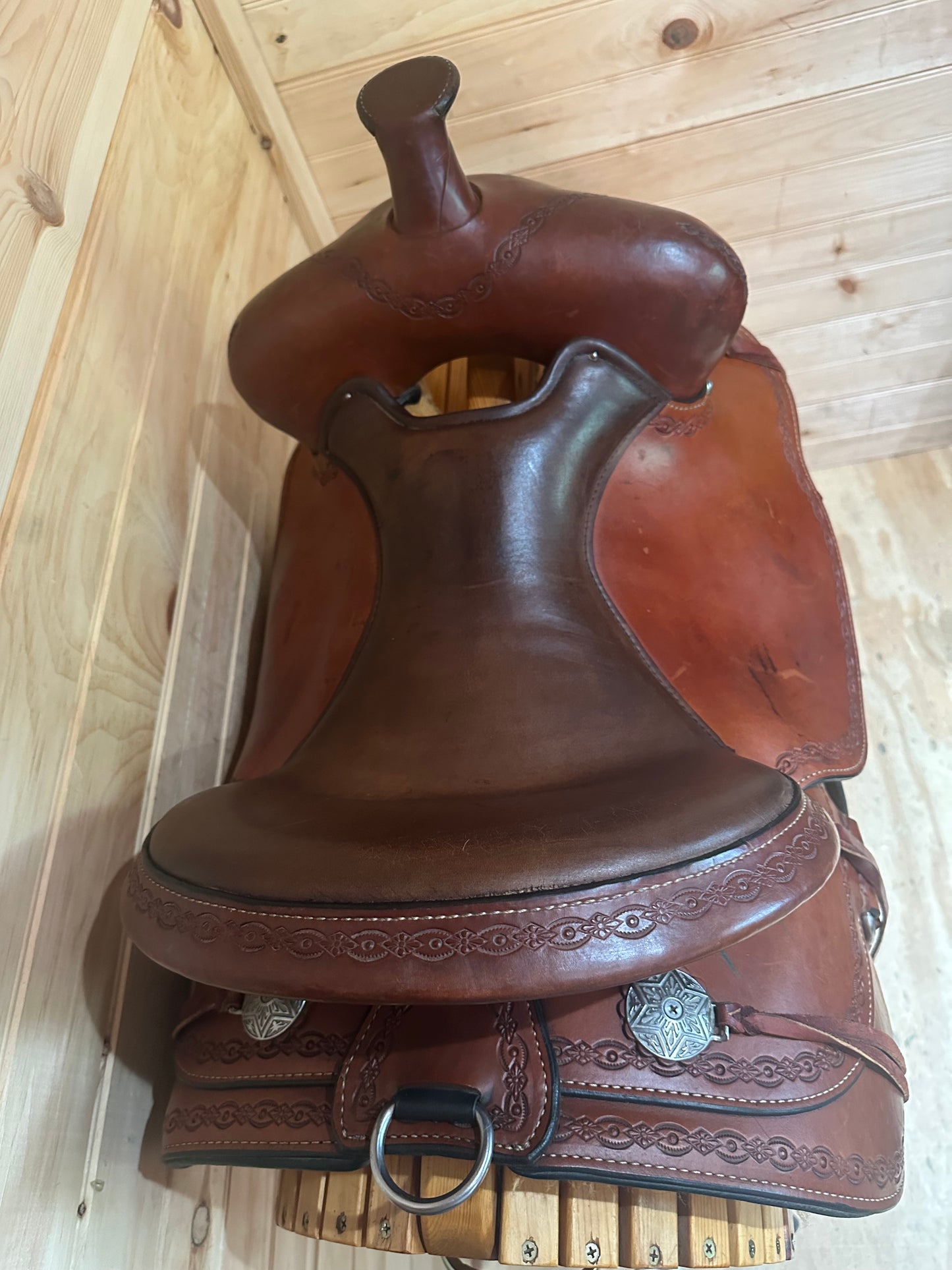 15” Circle Y Alpine Flex2 Western Trail Saddle Model 2377