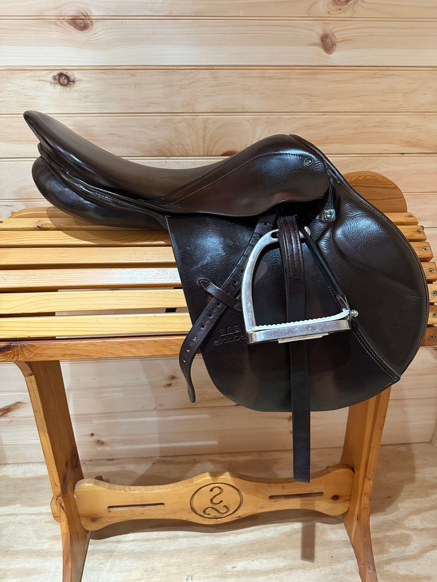 17” Stubben Edelweiss Close contact/Jumping Saddle D/31cm