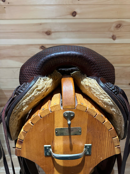 16” Crates Equi-Fit Arabian Endurance Trail Saddle Model 2192